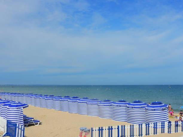 "Magnifique 2 Pieces " 150M Plages Et 500M Centre De カブール エクステリア 写真